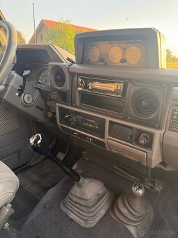 Toyota Land Cruiser 70 3.0 TD - 17