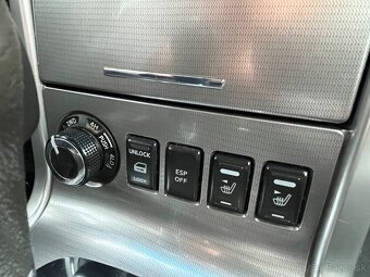Nissan Navara 4WD s uzávierkou - 17