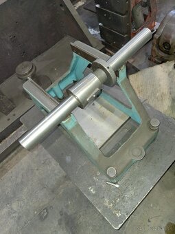 Hrotová bruska TOS BHU 40/2000 (8928) - 17