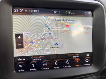 Jeep Renegade 1.4 Limited automat Panoramaticka strecha - 17