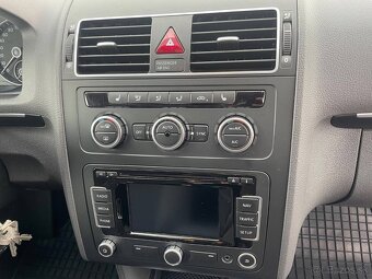 Volkswagen Touran 1.6 TDI Premium Comfortline DSG - 17