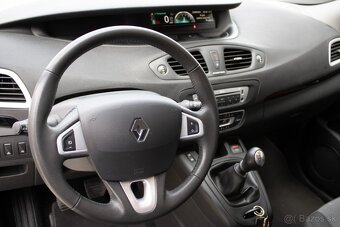 Renault Mégane Scénic - 17