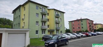 Na predaj iba 17 ročný, 3 izbový byt v obci Vlčkovce - 17