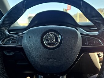 Škoda Octavia Combi 2.0 TDI Elegance - 17