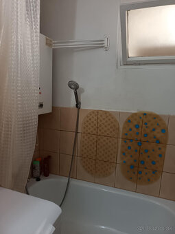 Predaj 3 izbový tehlový byt s balkónom, 78 m2 centrum Brezno - 17