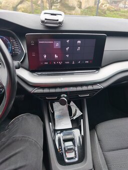 Predám Škoda Octavia IV combi - 17