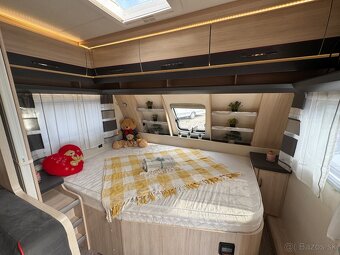 Hobby 545 KMF De Luxe Edition Solar 1100W, Mover, Klima, TV - 17