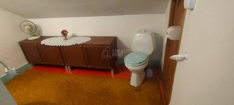 Predaj: Rodinný dom s dvojgarážou v pokojnej časti  Rajca (  - 17