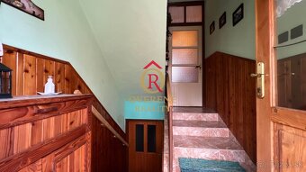 Zachovalý rodinný dom s krásnou záhradou a letnou kuchyňou v - 17