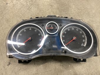 Rozpredam nahradne diely opel corsa D - 17