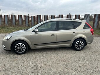 Predám KIA CEED SW 1.6 cvvt 92kw STK, EK do 2027 - 17