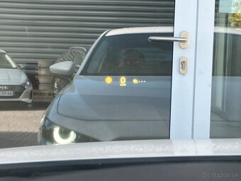 Mazda 3 2.0 Skyactiv 90kW G122 Plus A/T BENZÍN - 17