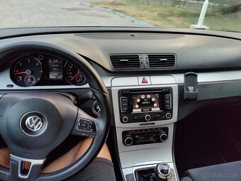 Volkswagen Passat Variant 1.6 TDI 2010 - 17