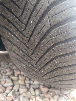 Škoda Octavia 2009 77kw 290 tis km - 17