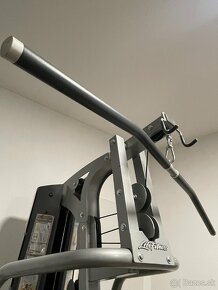 Lifefitness  kladková posilovacia multi stanica - 17
