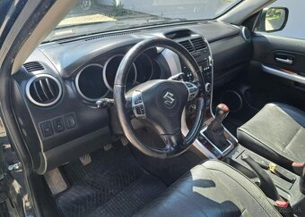 Suzuki Grand Vitara 1,9 DDiS AWD nafta manuál 95 kw - 17