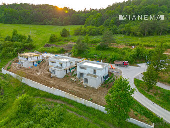 IBA U NÁS 4i rodinný dom s garážou a pozemkom 710m2, PB - 17
