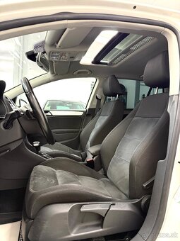 Volkswagen Golf 1.4 90Kw DSG Comfortline - 17
