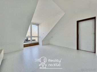 Na prenájom krásny 4-izbový mezonetový byt s terasou v centr - 17