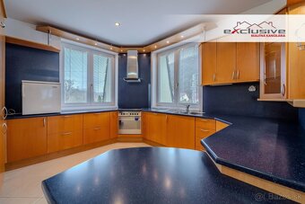 PRIEMYSELNÝ AREÁL,6668 M2 POZEMOK, SKLADY + POLYFUNKČNÁ BUDO - 17