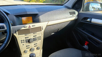Opel Astra H 2007 benzin 1.6 16V 85kW / 307 000 km - 17