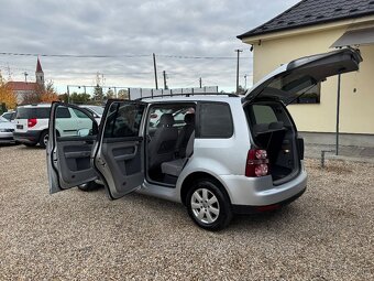 Volkswagen Touran 1.6 Trendline - 17
