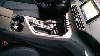 Peugeot 3008 1.6BlueHDI ,11/2018,Automat,ALLURE - 17
