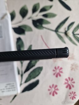 Nepouživané púzdro Spigen Rugged Armor na Samsung S22 Ultra - 17