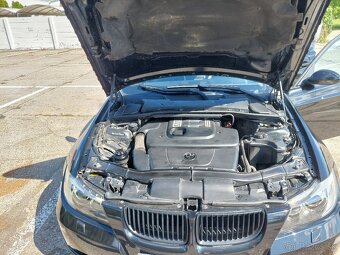BMW Rad 3 E90 320d (120kW) Automat - 17