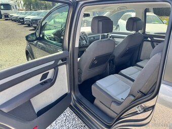 Volkswagen Touran Cross 2,0tdi - 17