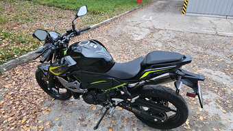 Kawasaki Z400 - 17