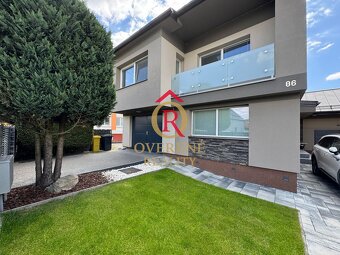 NA PREDAJ : Luxusný, kompletne zariadený rodinný dom – Ivach - 17