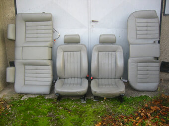 AUDI A8, S8 D2 - sedačky - 17