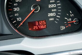Audi A6 3.0 TDI quattro tiptronic - 17