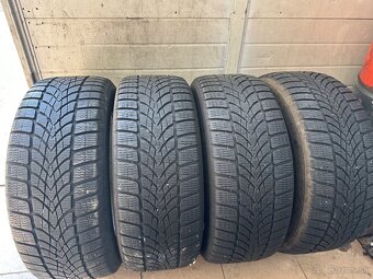 225/55R17 zimne Runnflat - 17