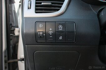 Hyundai i30 CW 1.6 CRDi 16V DOHC - 17