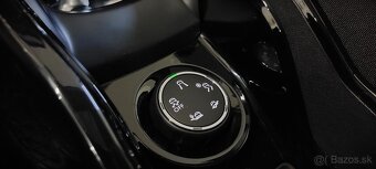 Peugeot 2008 1.2 PureTech Allure, Automat, Panorama, Kamera - 17
