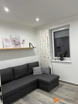 Novostavba 4 izb. rodinného domu „prakticky“ v parku. - 17