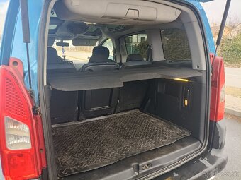 CITROËN BERLINGO 1.6HDi XTR - 17