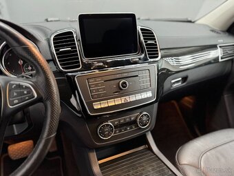 Mercedes-Benz GLE SUV 350d 4matic A/T - 17