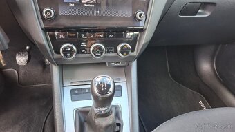 Škoda Octavia Combi 1.6 TDI 115k Ambition - 17