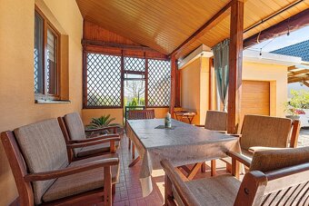 Rodinný dom s vidieckým štýlom na predaj v obci Tomášikovo - 17