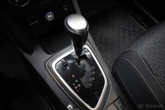 Toyota Auris Touring Sports 1.6 l Valvematic - 17