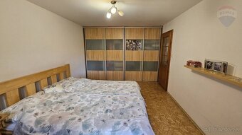 Na predaj 5 izbový rodinný dom s garážou v obci Čeľadice "R - 17