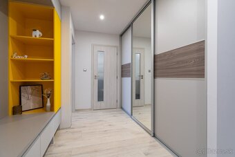 NA PREDAJ 3 IZBOVÝ BYT S VEĽKOU LODŽIOU PO KOMPLETNEJ REKONŠ - 17