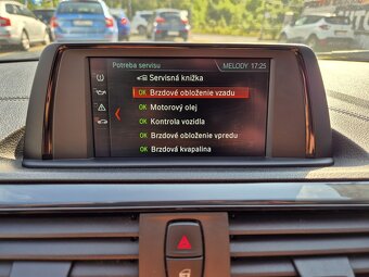 BMW 118i Urban Line 100 kW A/T - 17