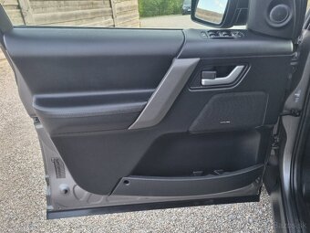 LANDROVER FREELANDER 2  2,2Td4 - 17