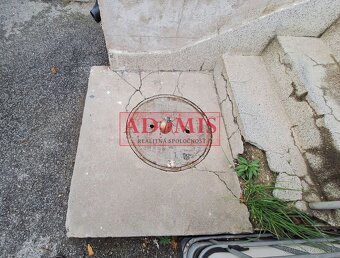 ADOMIS - Predám rodinný dom vhodný na podnikanie + skladové  - 17