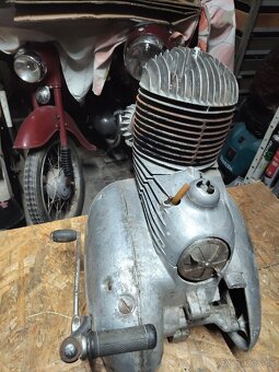 Jawa Perák 250, TP - 17