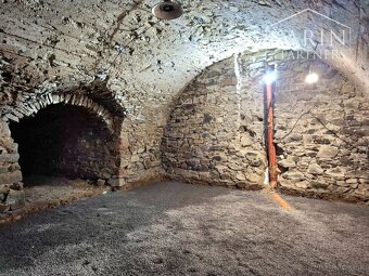 Historický priestor pre kaviareň 140 m2 v Banskej Štiavnici - 17